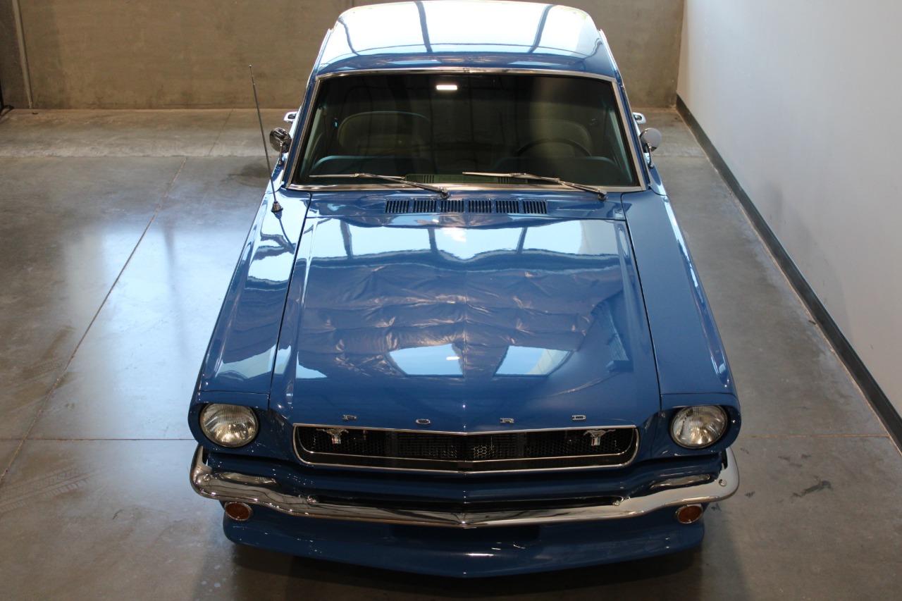 1965 Ford Mustang 6