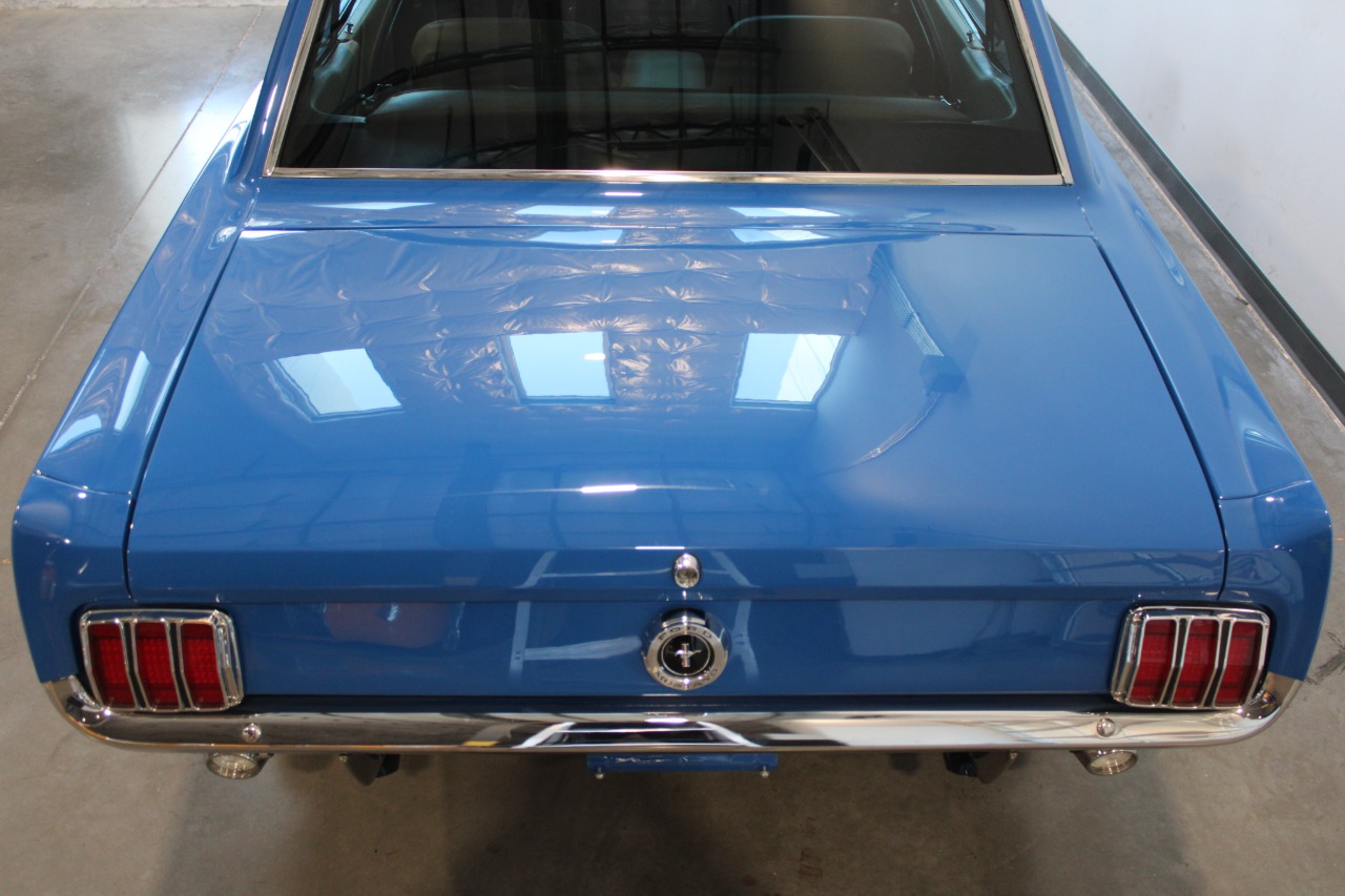 1965 Ford Mustang 40