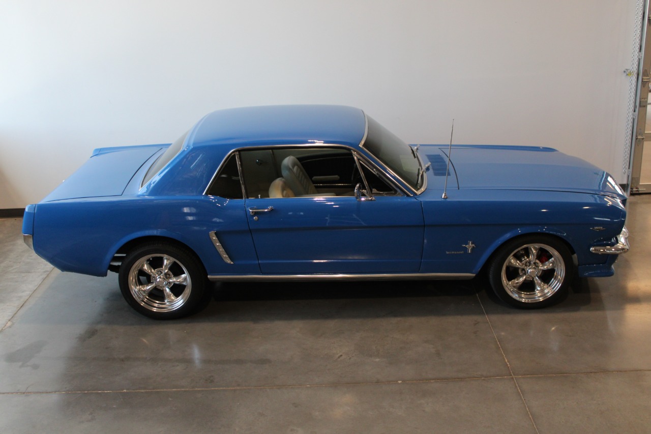 1965 Ford Mustang 8