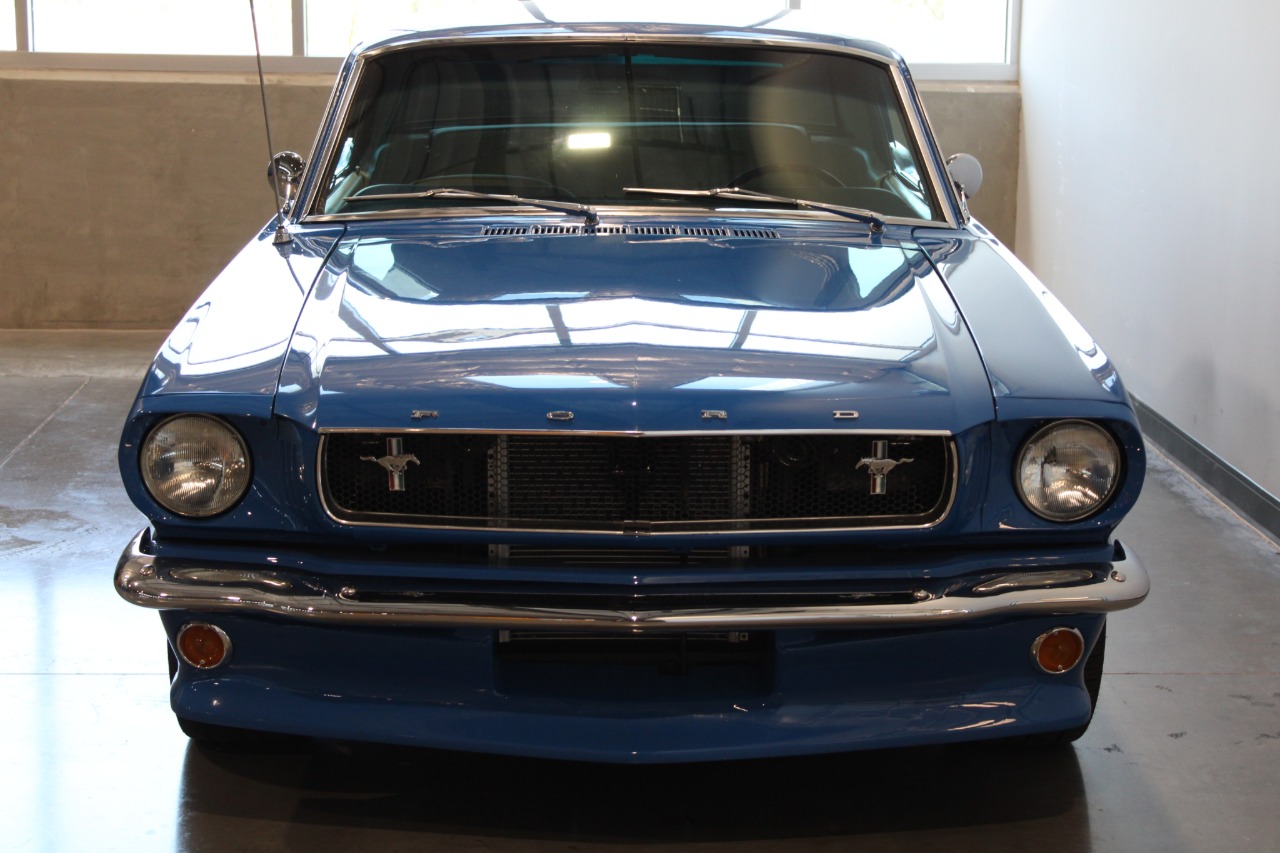 1965 Ford Mustang 10