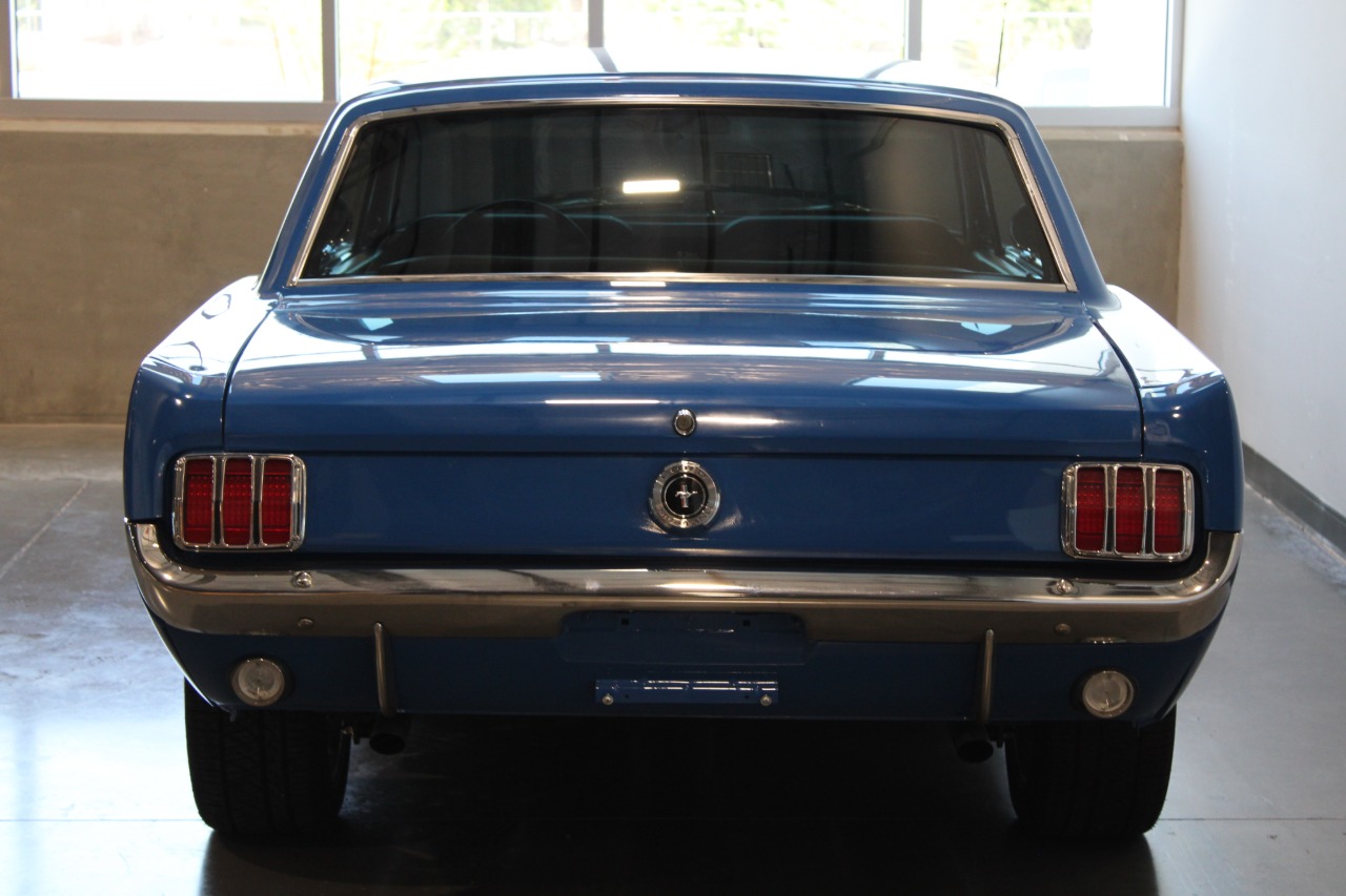 1965 Ford Mustang 17