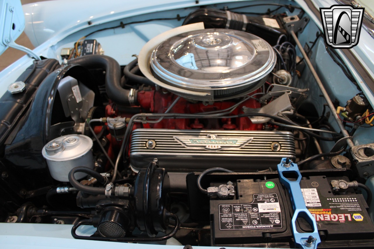1957 Ford Thunderbird 28