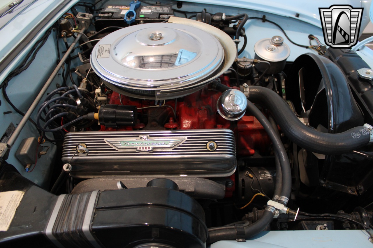 1957 Ford Thunderbird 30
