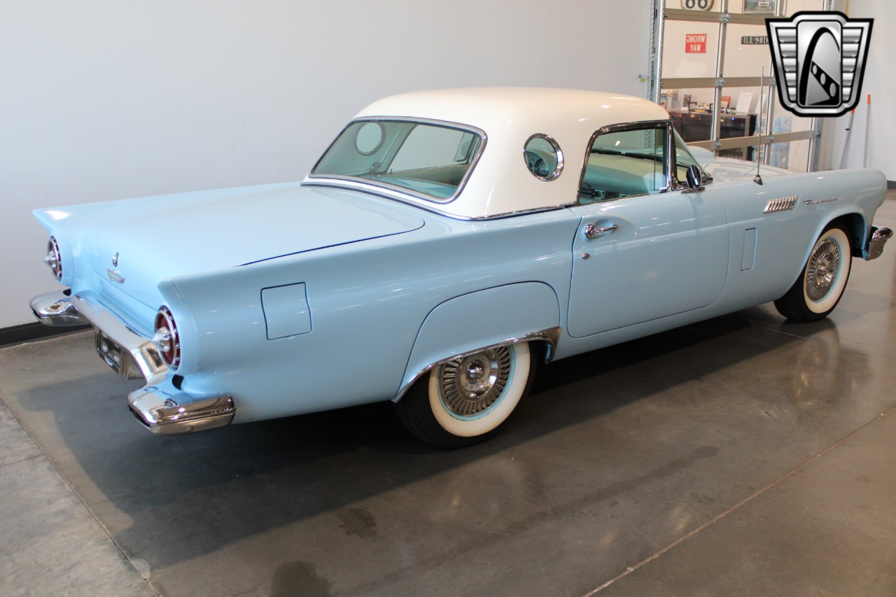 1957 Ford Thunderbird 14