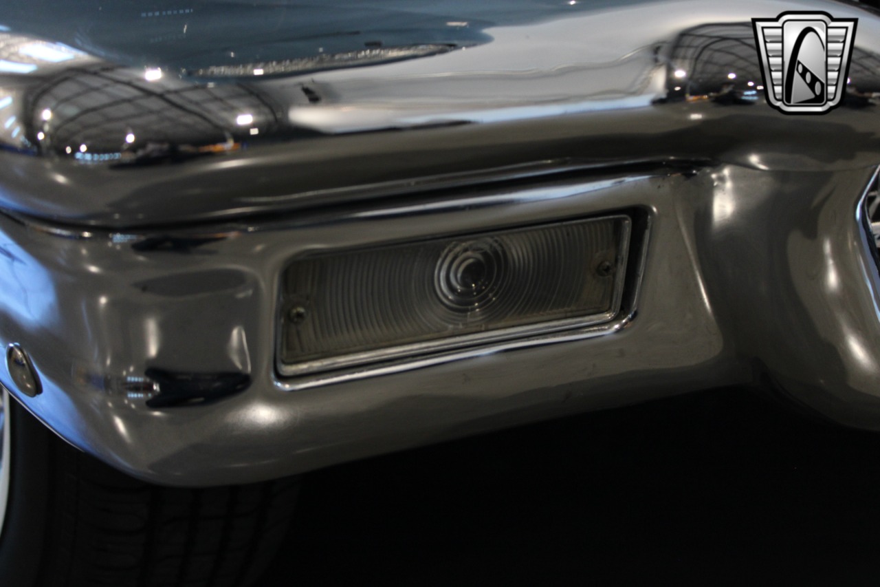1957 Ford Thunderbird 49