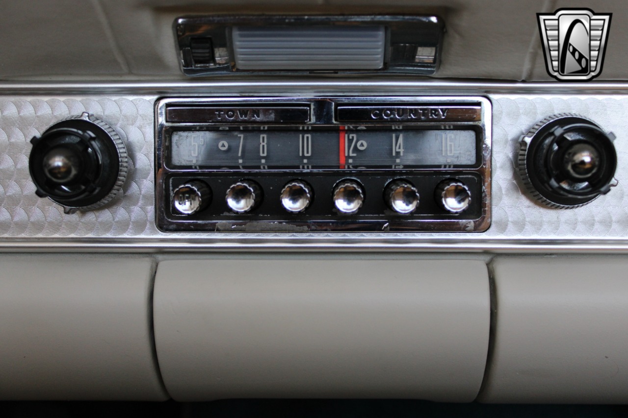 1957 Ford Thunderbird 73