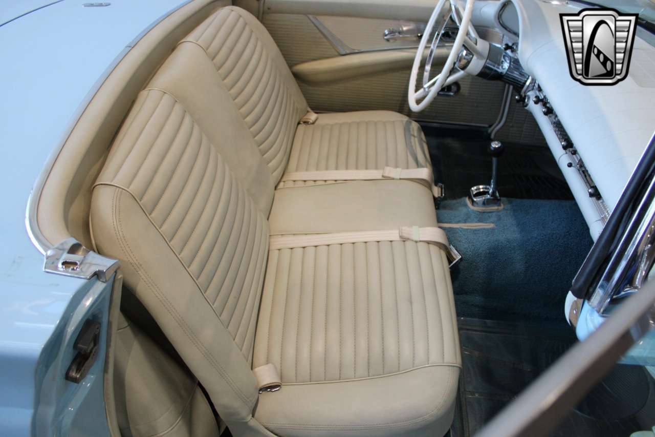 1957 Ford Thunderbird 74
