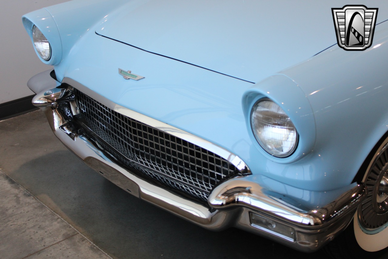 1957 Ford Thunderbird 97