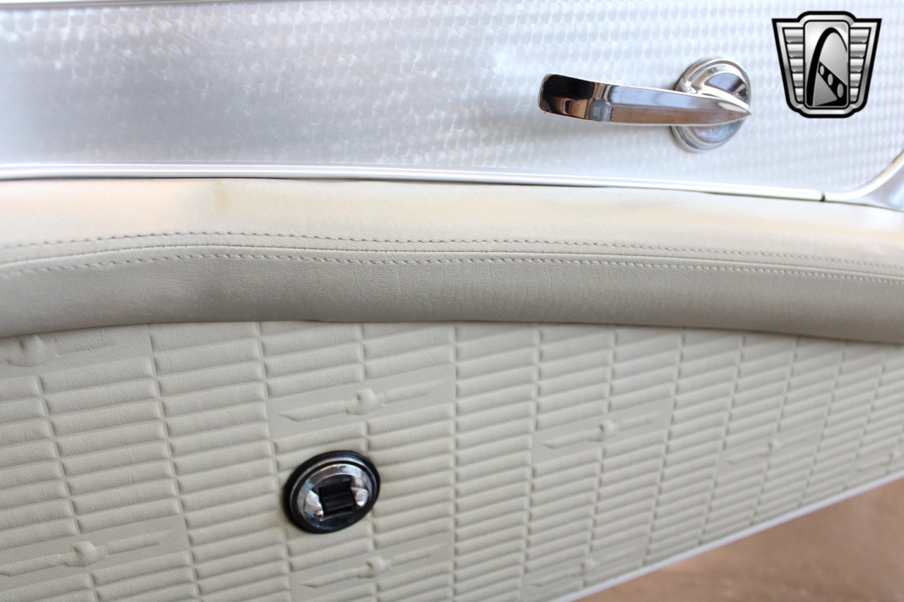 1957 Ford Thunderbird 78