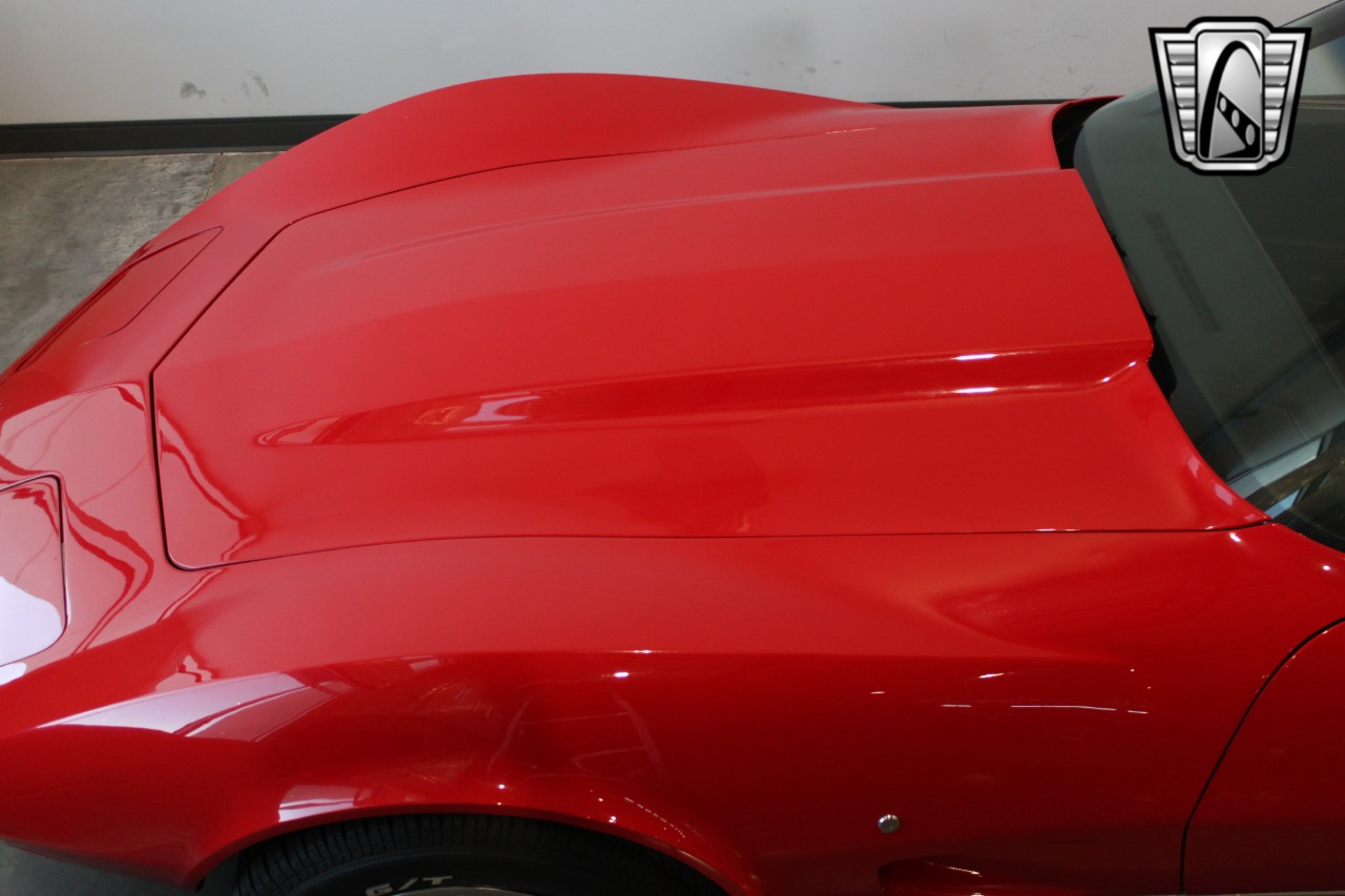 1977 Chevrolet Corvette 40