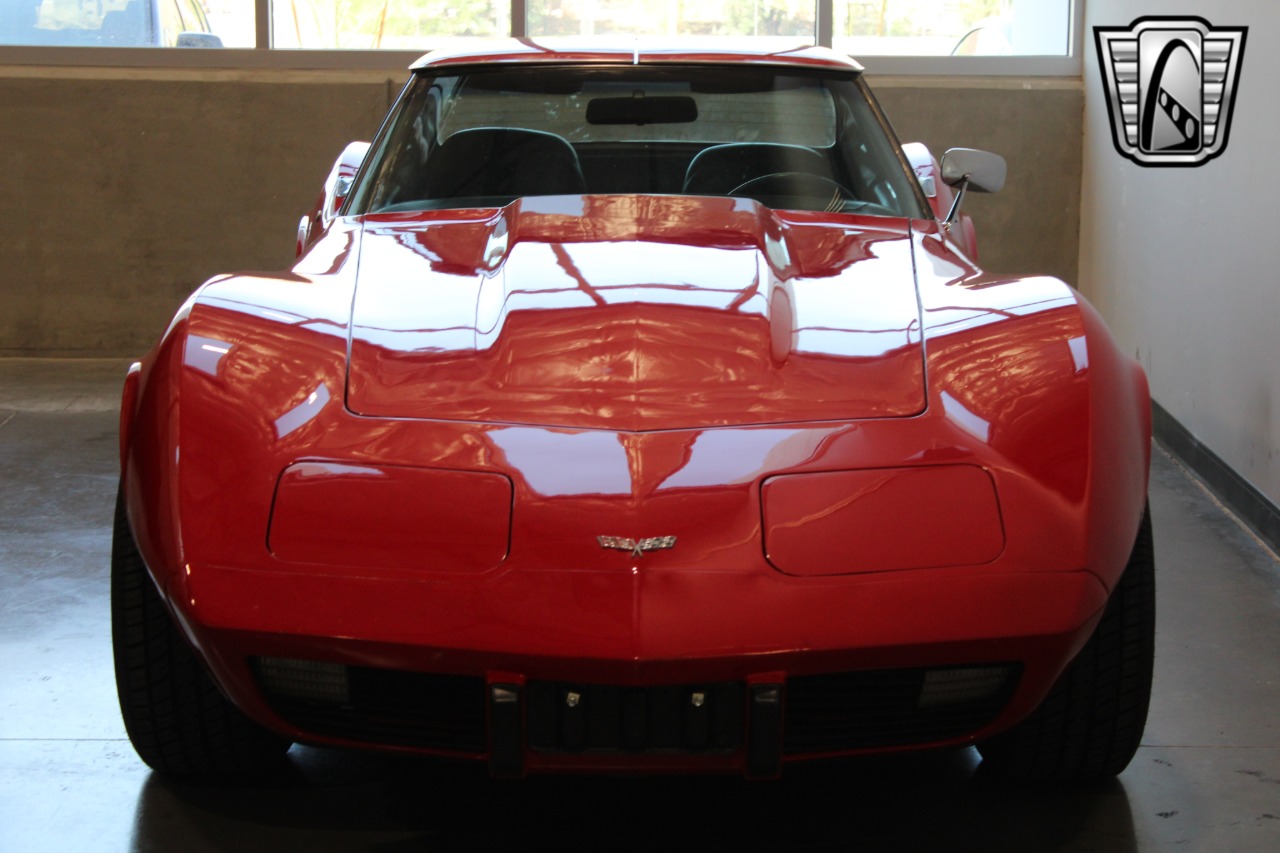 1977 Chevrolet Corvette 10