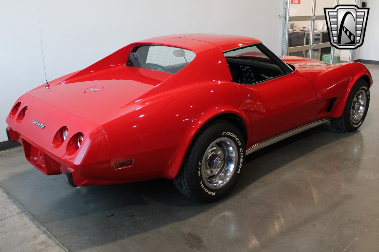 1977 Chevrolet Corvette 13