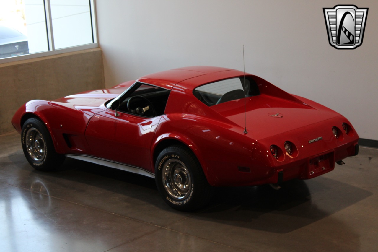 1977 Chevrolet Corvette 15