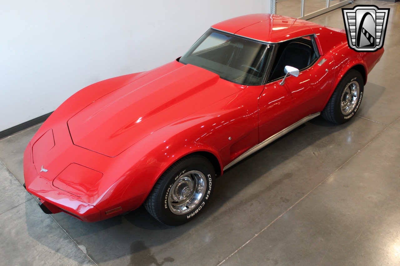 1977 Chevrolet Corvette 17