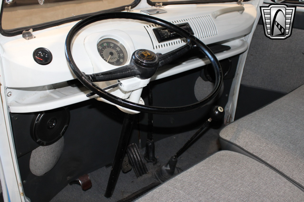 1967 Volkswagen Type 2 68