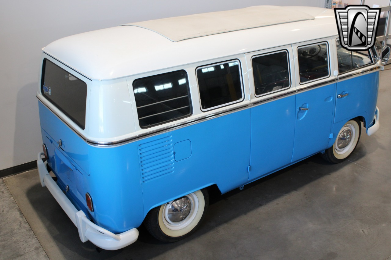1967 Volkswagen Type 2 28