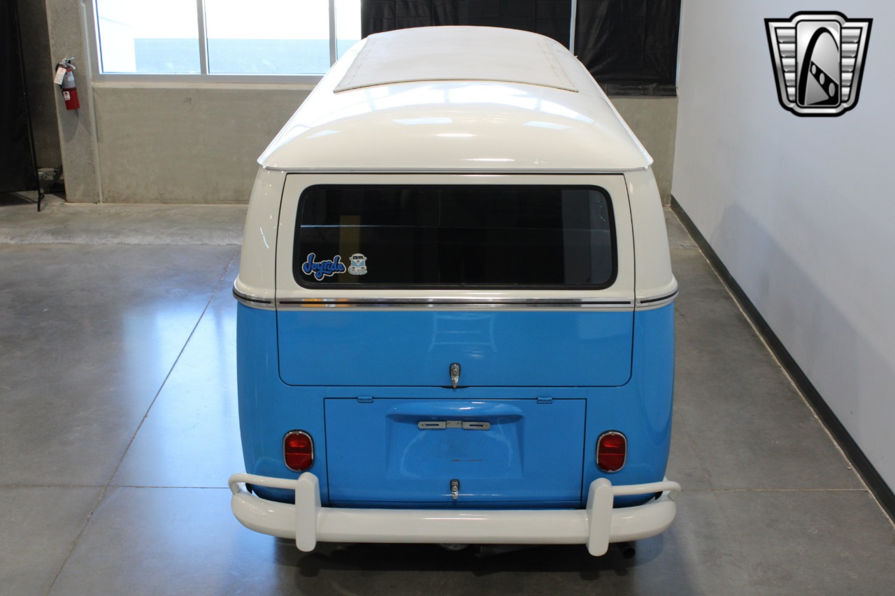 1967 Volkswagen Type 2 10