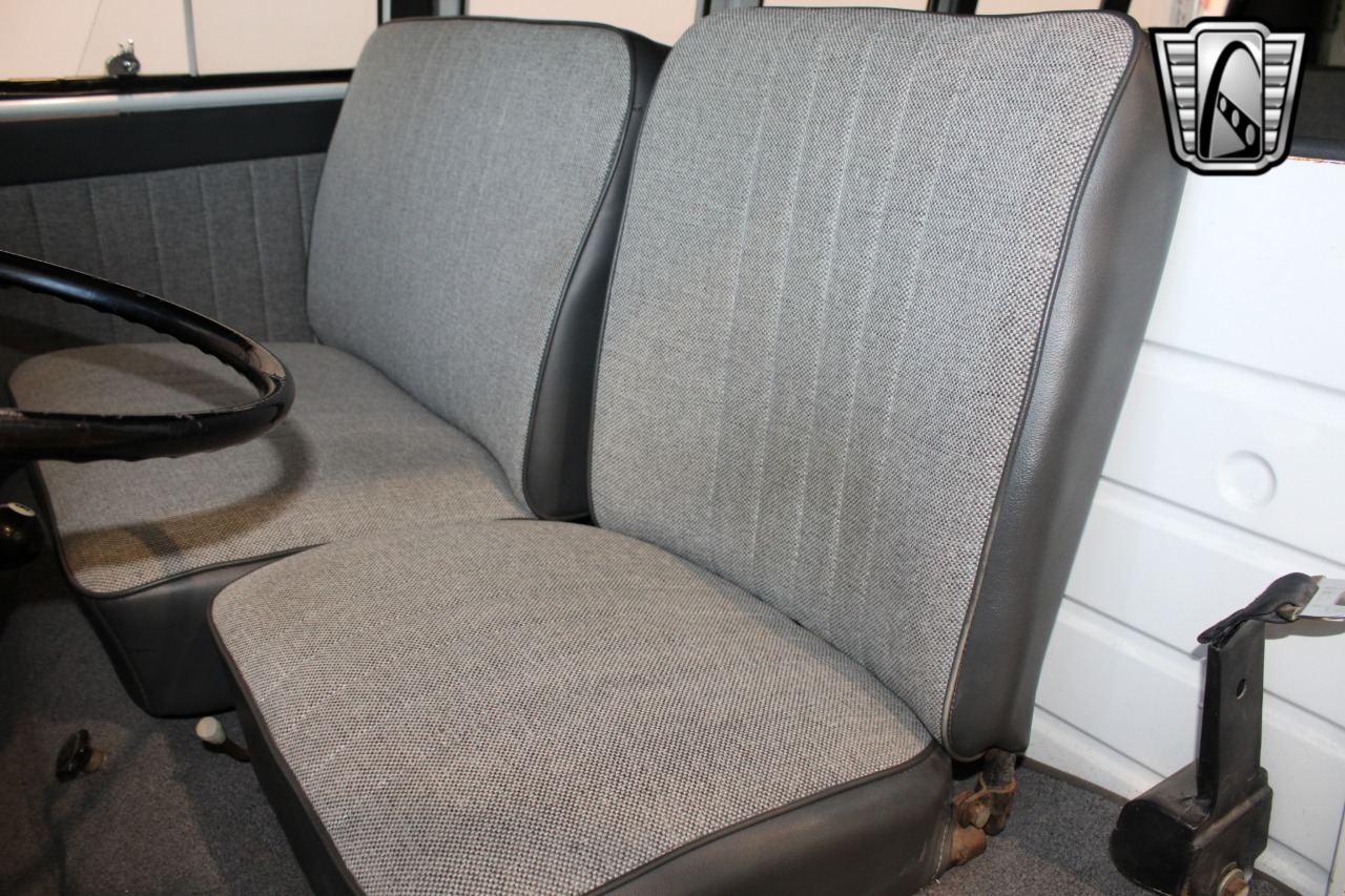 1967 Volkswagen Type 2 21