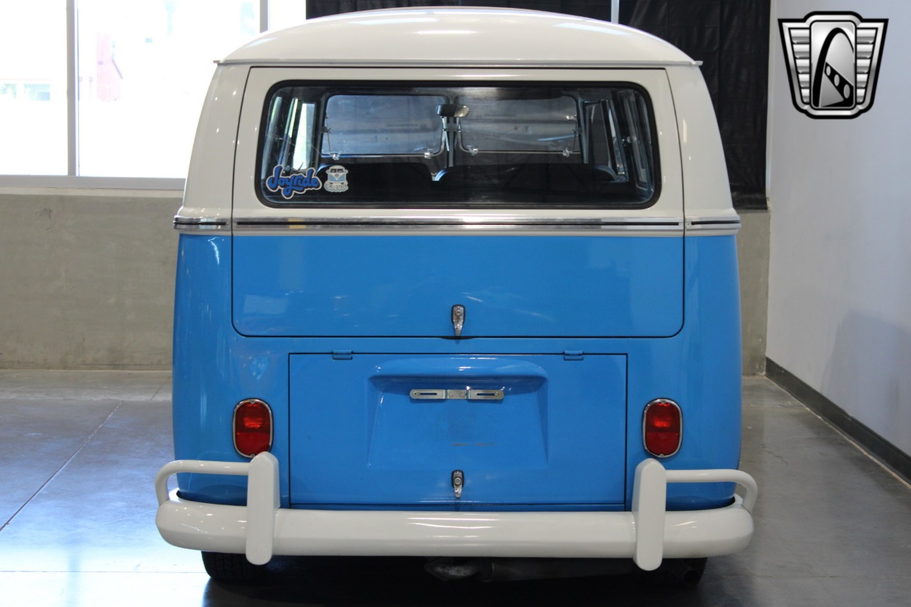1967 Volkswagen Type 2 16