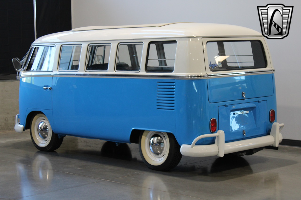 1967 Volkswagen Type 2 31