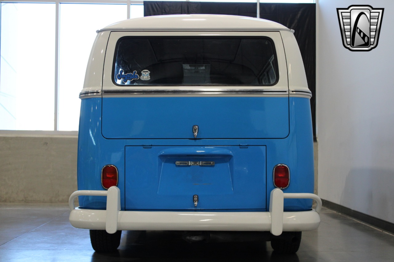 1967 Volkswagen Type 2 34