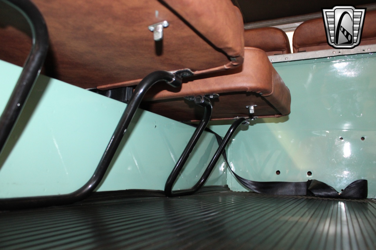 1969 Land Rover Series IIA 81