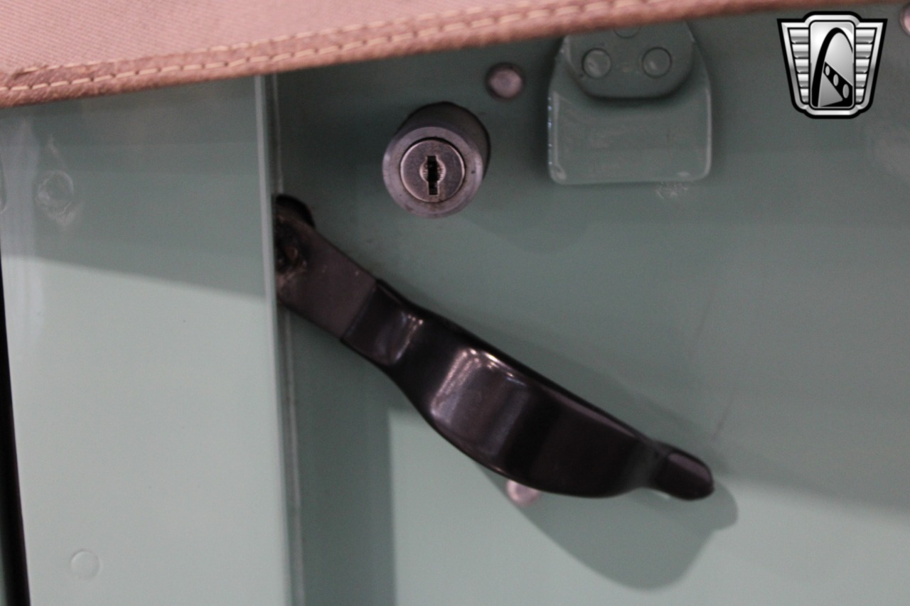 1969 Land Rover Series IIA 63