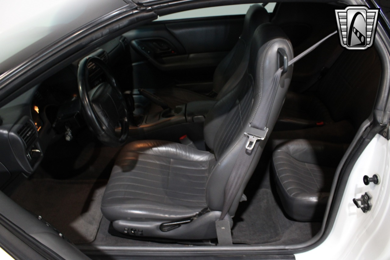 1998 Chevrolet Camaro 29