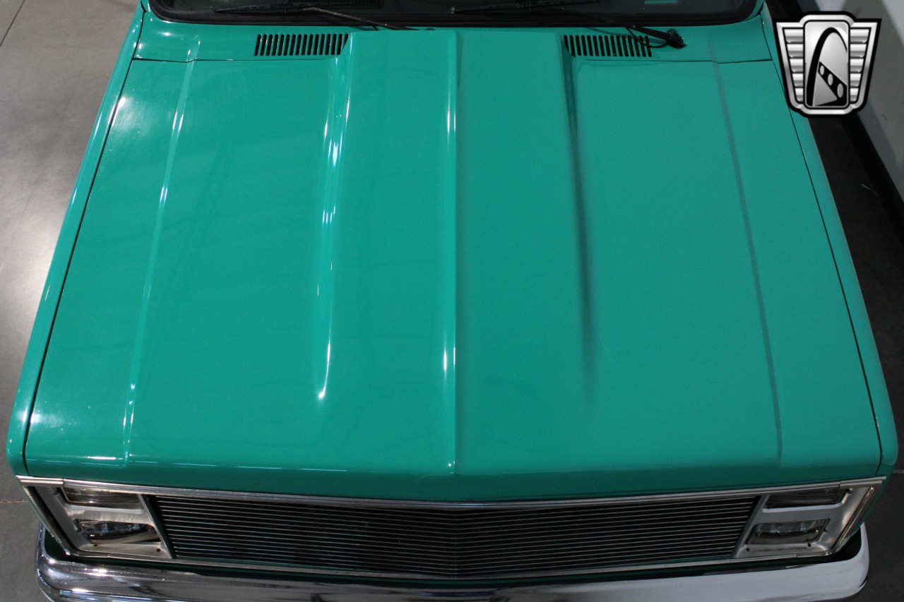 1986 Chevrolet C10 39
