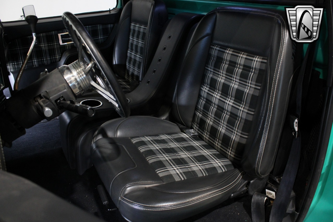 1986 Chevrolet C10 24