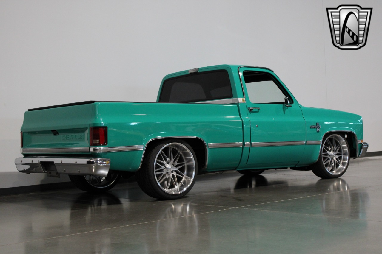 1986 Chevrolet C10 35