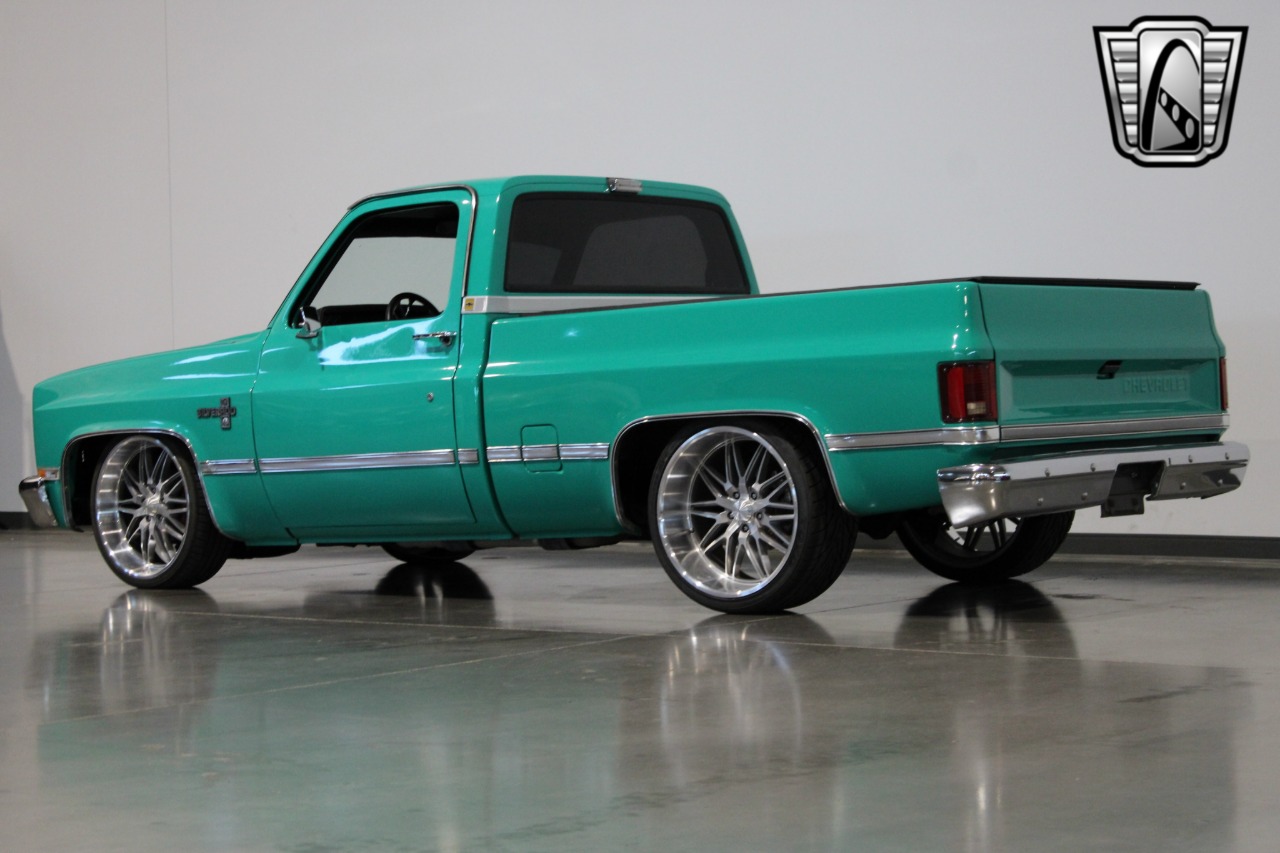 1986 Chevrolet C10 36