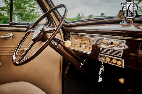 1939 Pontiac Deluxe image 109