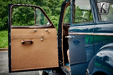 1939 Pontiac Deluxe image 85