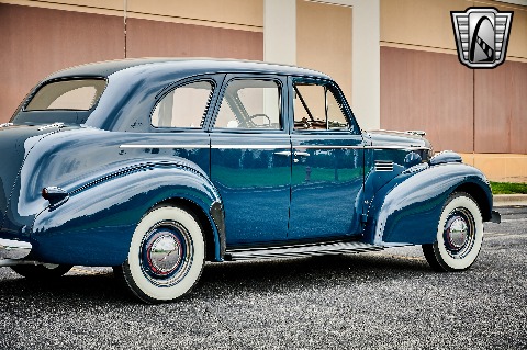 1939 Pontiac Deluxe image 36