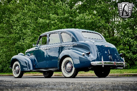 1939 Pontiac Deluxe image 11