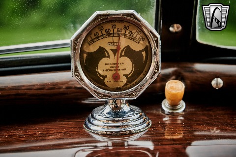 1939 Pontiac Deluxe image 92