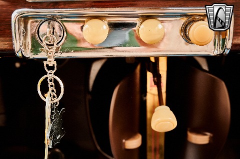 1939 Pontiac Deluxe image 94