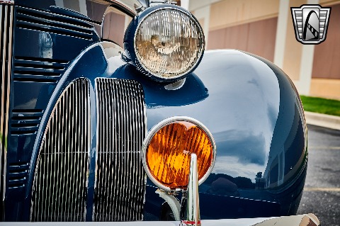 1939 Pontiac Deluxe image 46