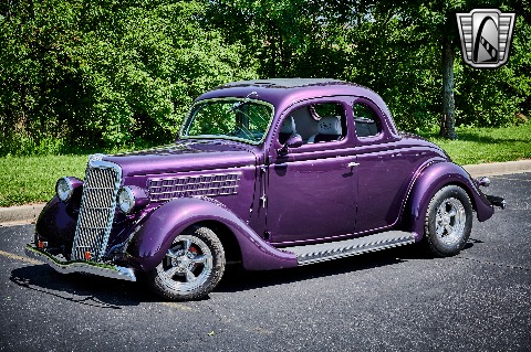 1935 Ford Coupe image 3