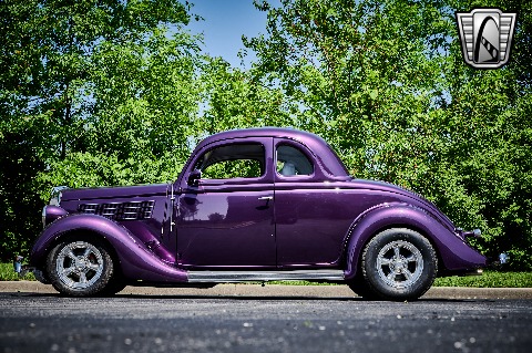 1935 Ford Coupe image 8