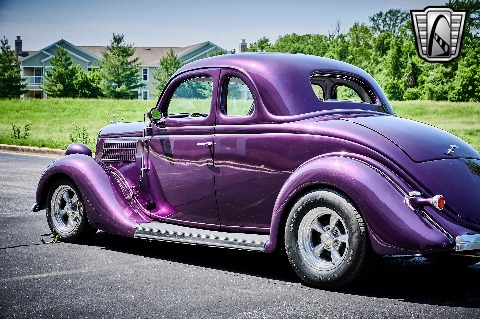 1935 Ford Coupe image 35