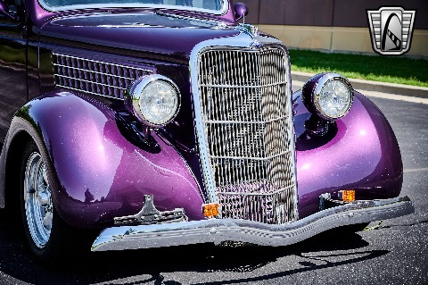 1935 Ford Coupe image 37