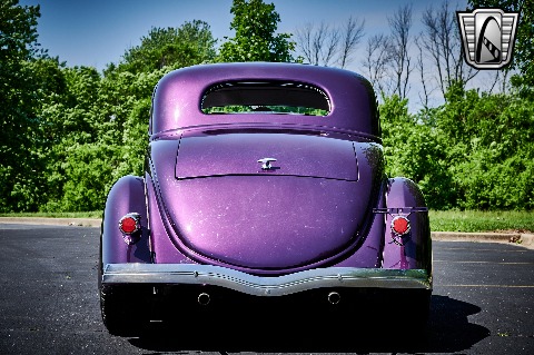 1935 Ford Coupe image 13