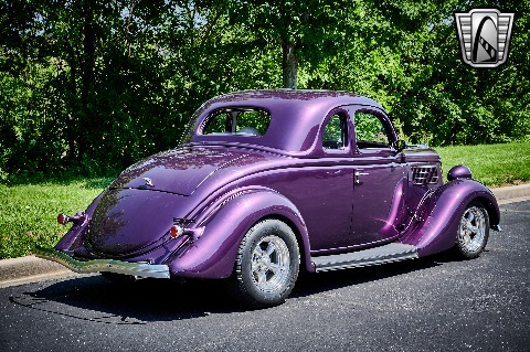 1935 Ford Coupe image 15
