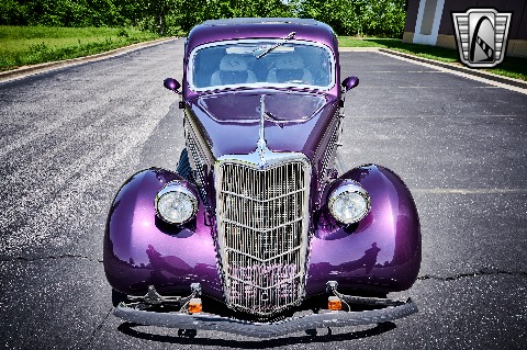 1935 Ford Coupe image 41
