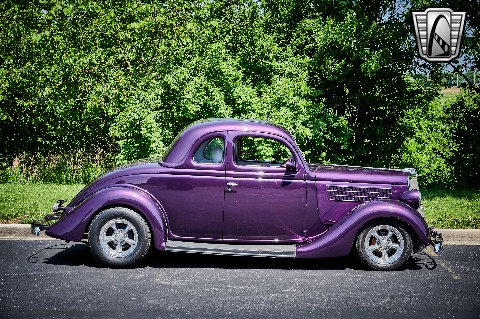 1935 Ford Coupe image 18