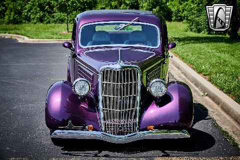 1935 Ford Coupe image 24