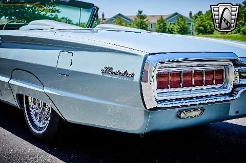 1965 Ford Thunderbird image 56
