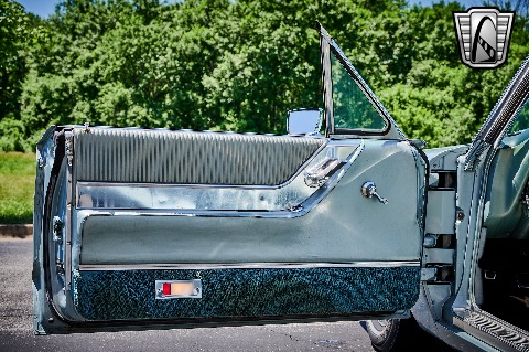 1965 Ford Thunderbird image 82